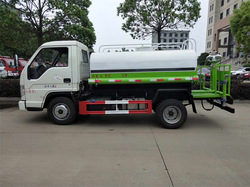 小型灑水車(chē) 小型灑水車(chē)
