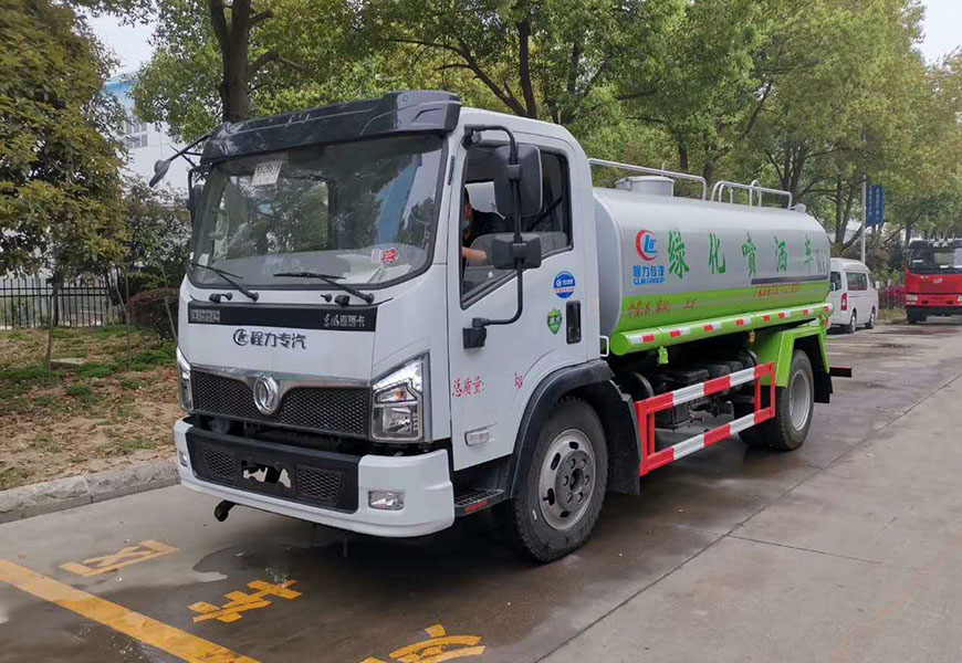 �����|�L(f��ng)����10����ˮ܇